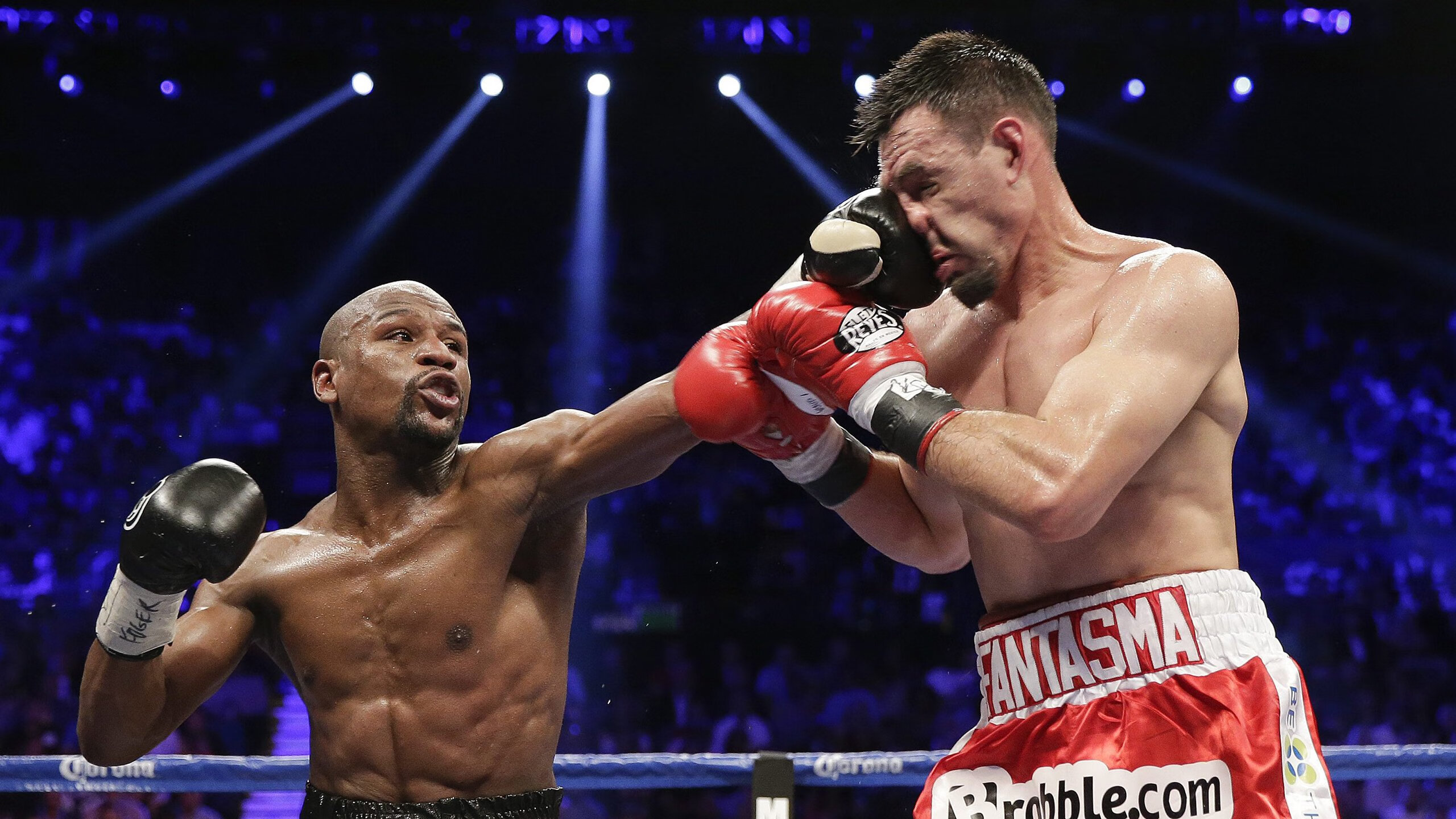 包含阿尔卡拉斯复出首秀出彩,罗马主场血战洛杉矶湖人,豪取14连胜的词条